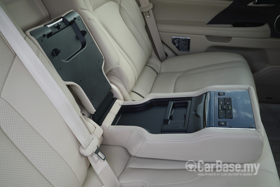Lexus LX J200 Facelift (2015) Interior