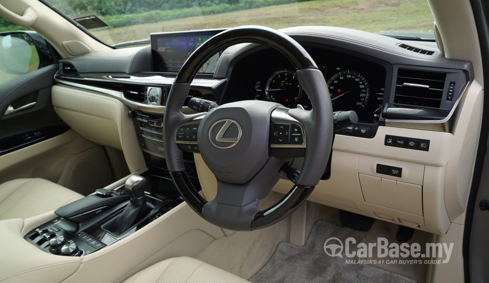 Lexus LX J200 Facelift (2015) Interior