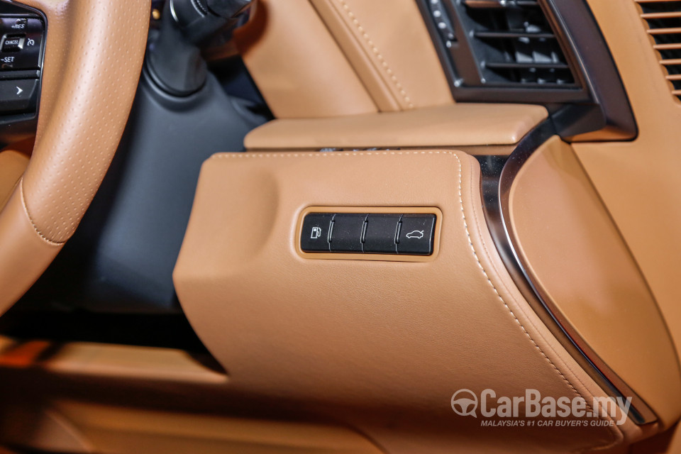 Lexus LC 1st Generation  (2017) Interior