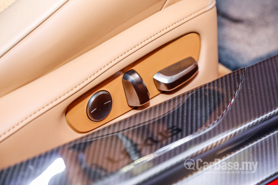Lexus LC 1st Generation  (2017) Interior