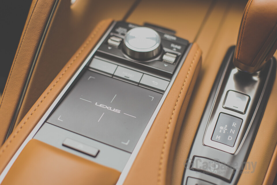 Nissan Navara D23 Facelift (2021) Interior