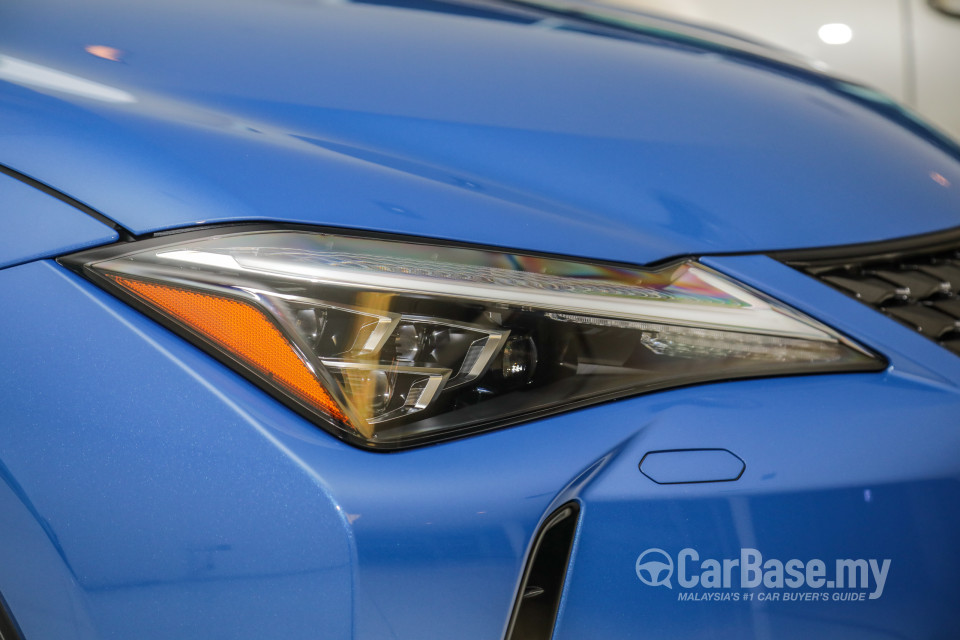 Lexus UX ZA10 (2020) Exterior