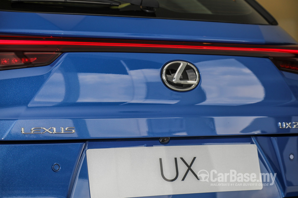 Lexus UX ZA10 (2020) Exterior