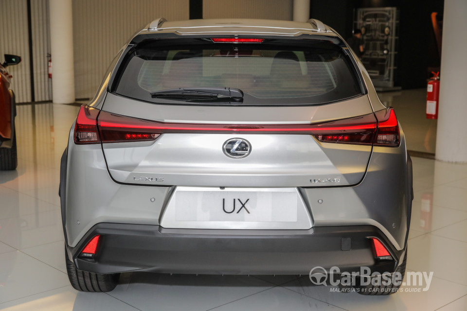 Lexus UX ZA10 (2020) Exterior