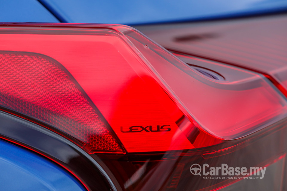 Lexus UX ZA10 (2020) Exterior