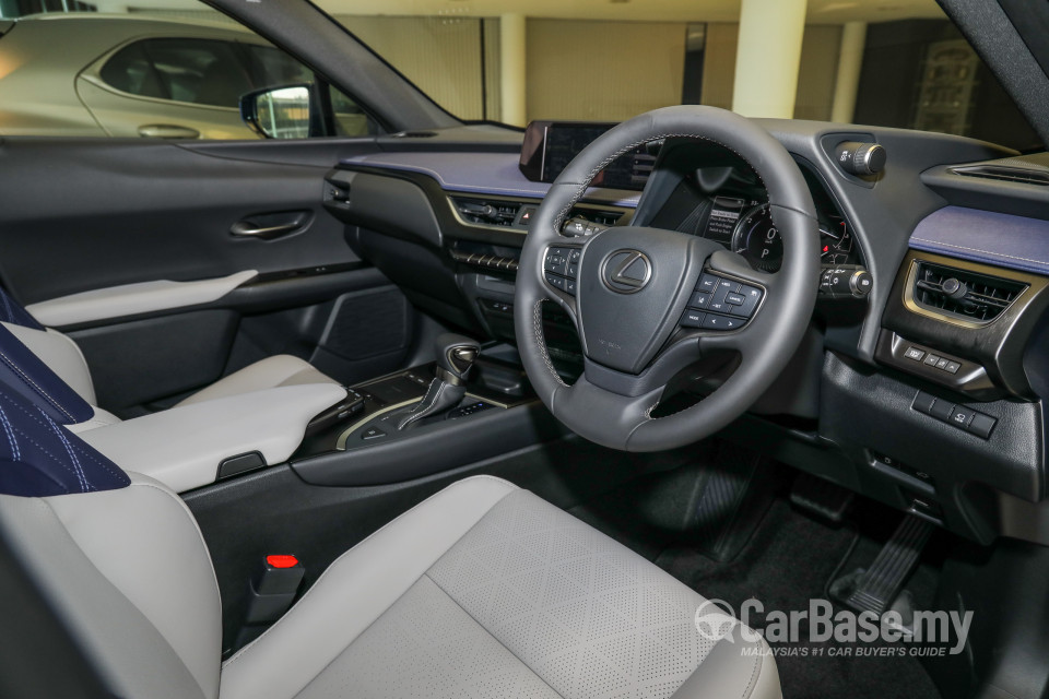 Lexus UX ZA10 (2020) Interior
