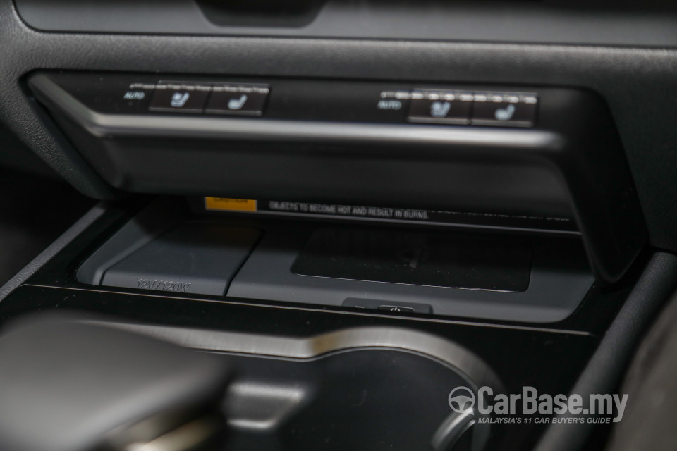 Lexus UX ZA10 (2020) Interior