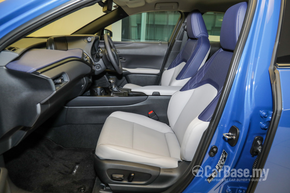 Lexus UX ZA10 (2020) Interior