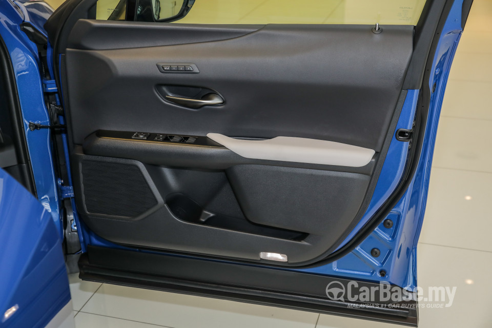 Lexus UX ZA10 (2020) Interior