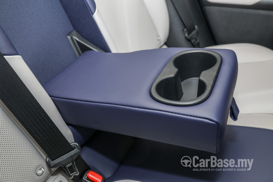 Lexus UX ZA10 (2020) Interior