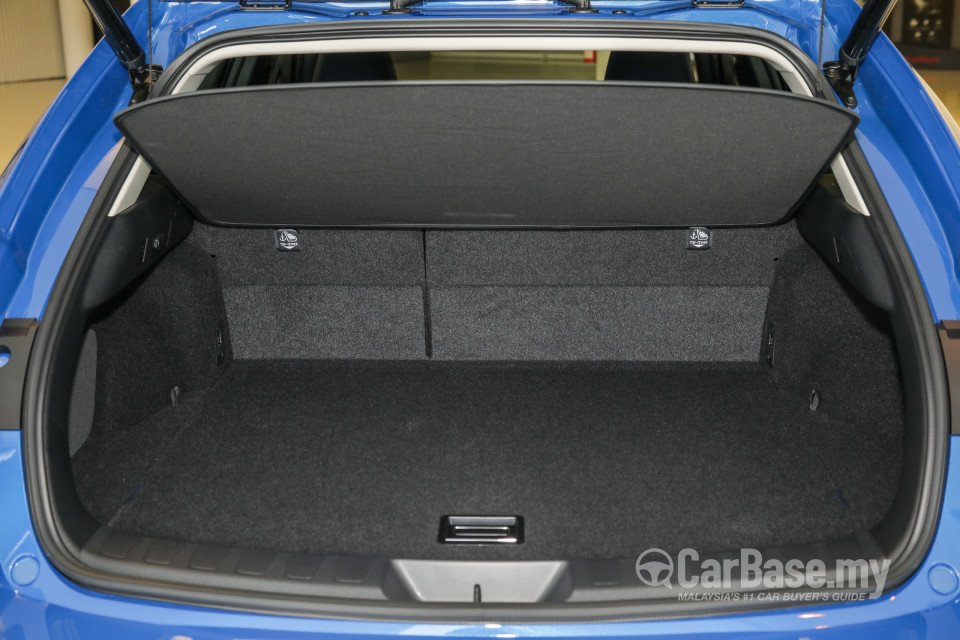 Lexus UX ZA10 (2020) Interior