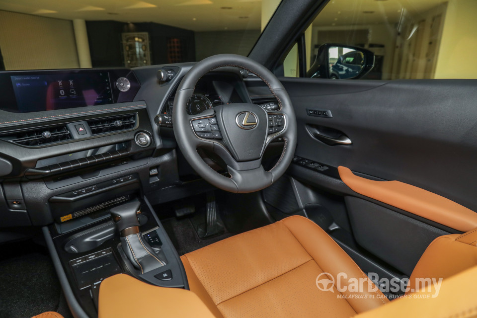 Lexus UX ZA10 (2020) Interior