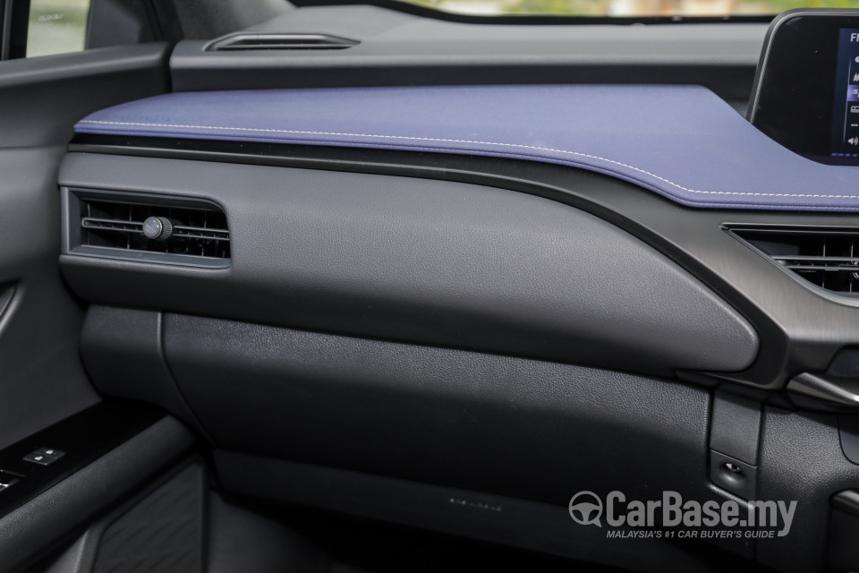 Lexus UX ZA10 (2020) Interior