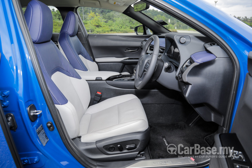 Lexus UX ZA10 (2020) Interior