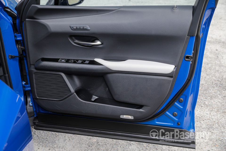 Lexus UX ZA10 (2020) Interior