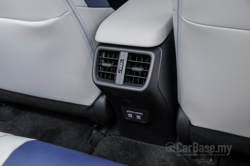 Nissan Navara D23 (2015) Interior