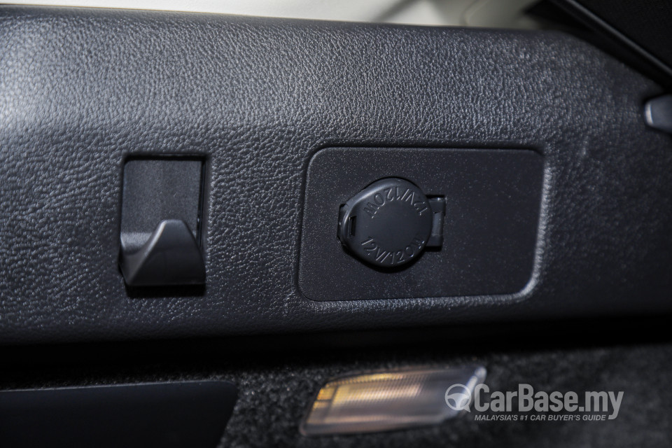 Lexus UX ZA10 (2020) Interior