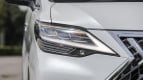 Lexus LM Exterior photo