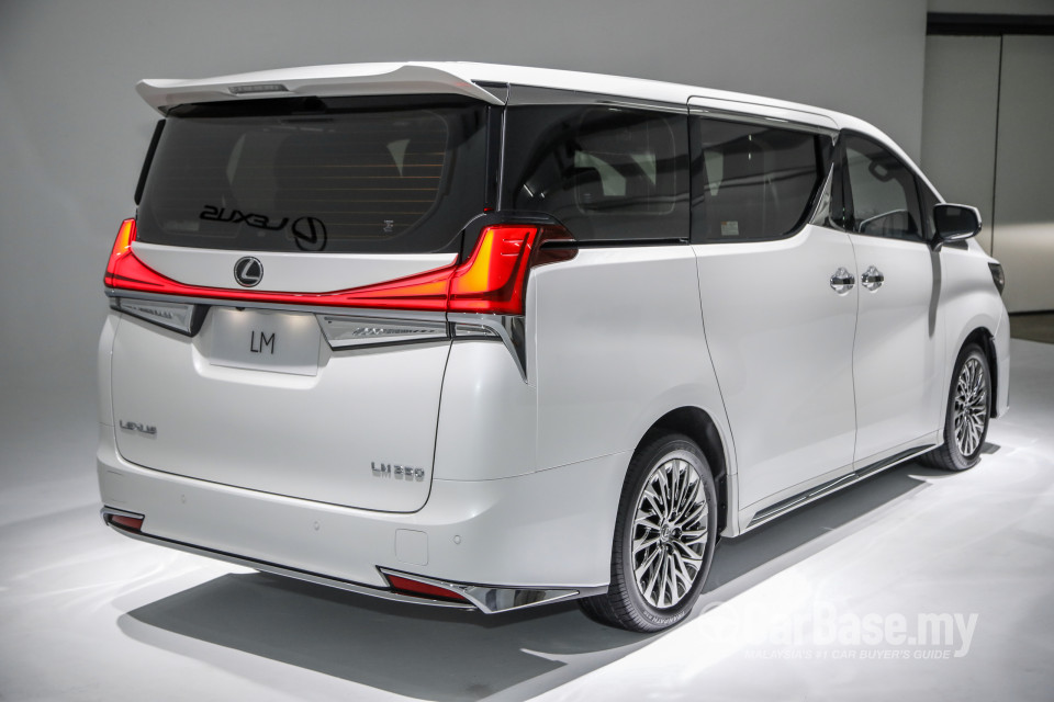 Lexus LM AYH36 (2021) Exterior