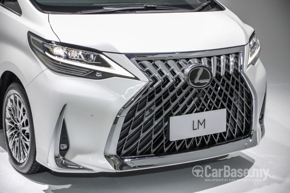 Lexus LM AYH36 (2021) Exterior