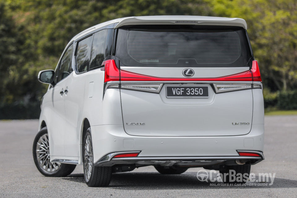 Lexus LM AYH36 (2021) Exterior
