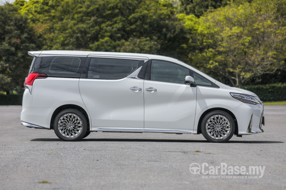 Lexus LM AYH36 (2021) Exterior