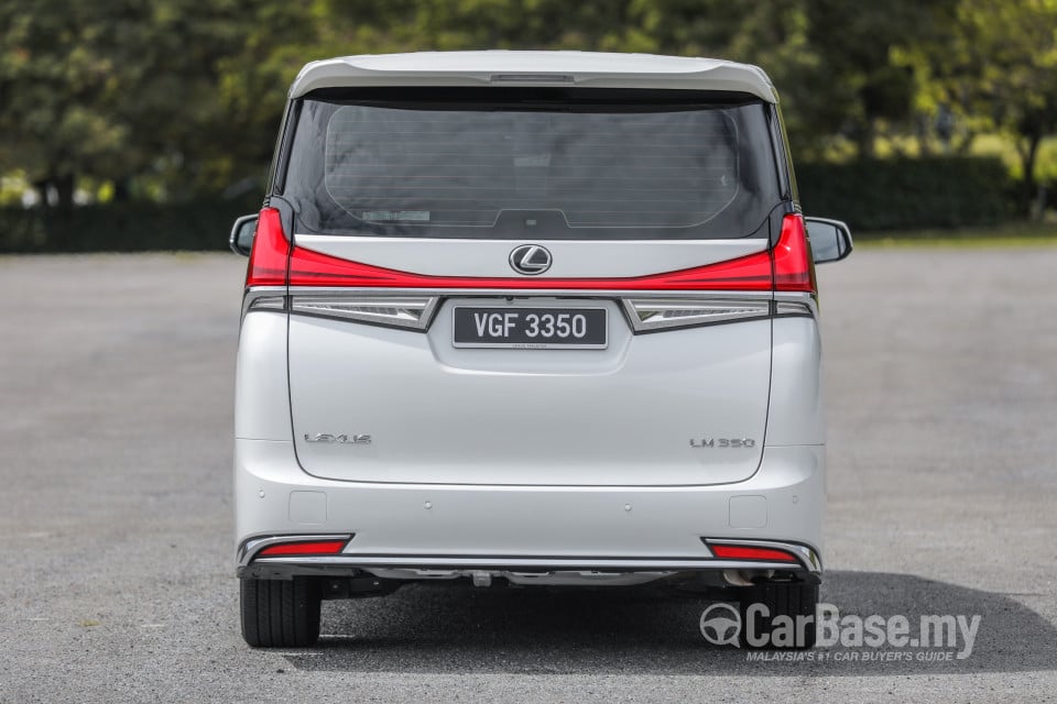 Lexus LM AYH36 (2021) Exterior