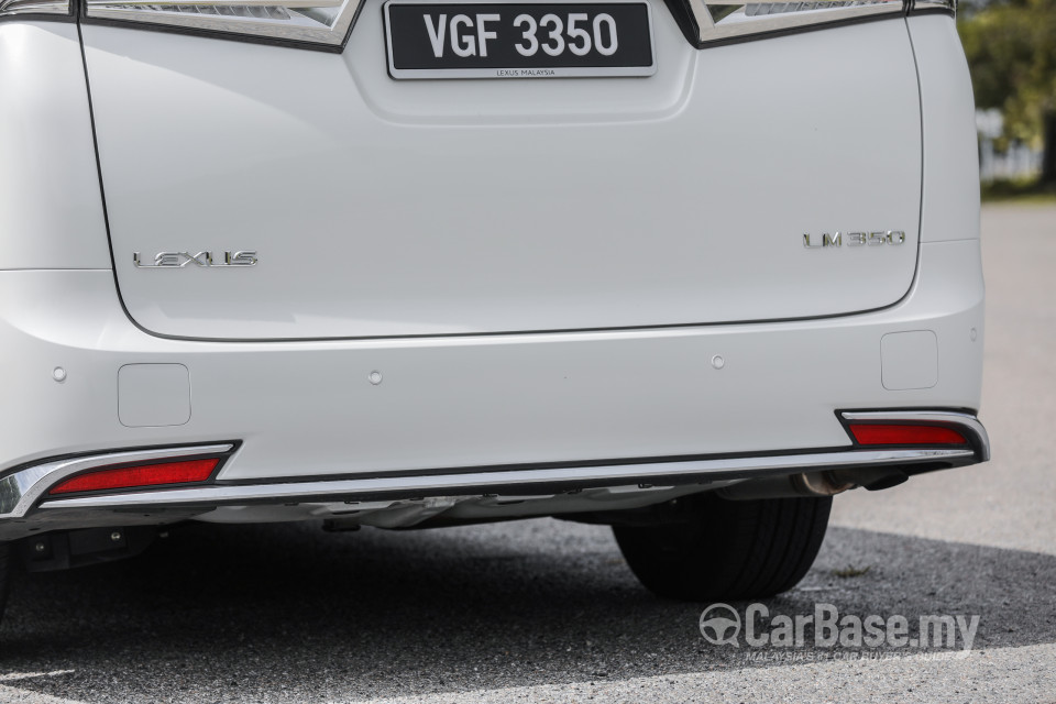 Lexus LM AYH36 (2021) Exterior