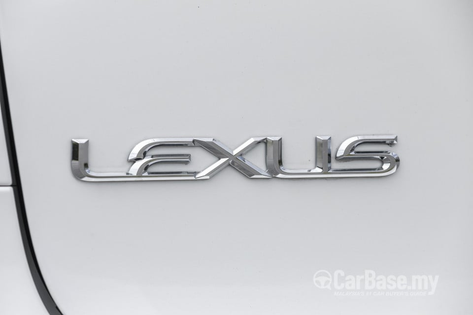 Lexus LM AYH36 (2021) Exterior