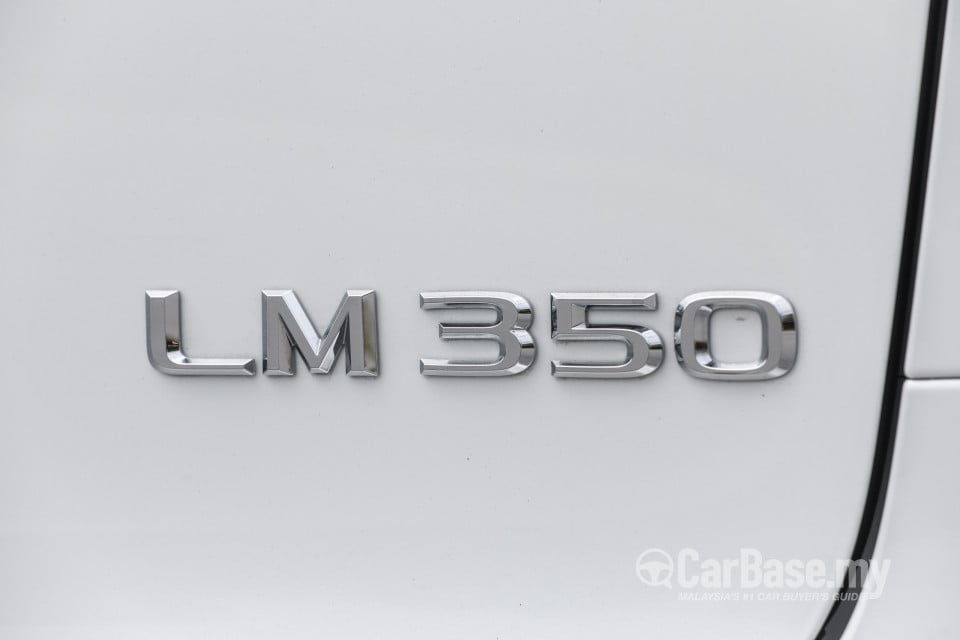 Lexus LM AYH36 (2021) Exterior