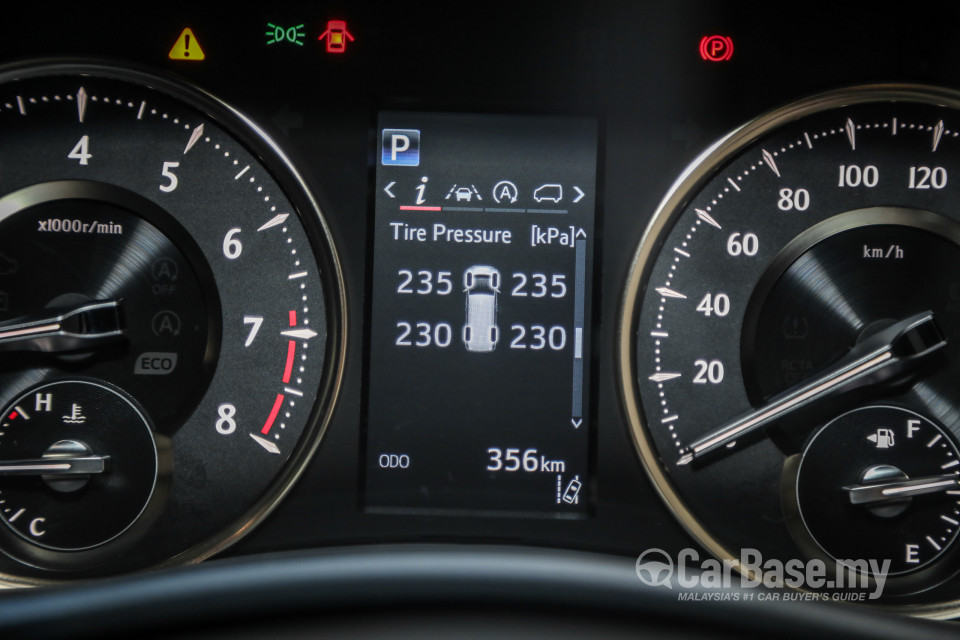 Lexus LM AYH36 (2021) Interior