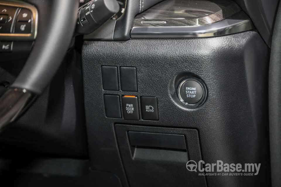 Lexus LM AYH36 (2021) Interior