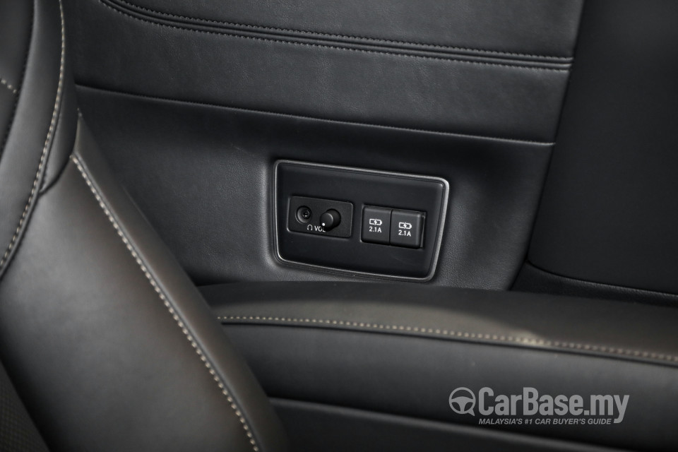 Lexus LM AYH36 (2021) Interior