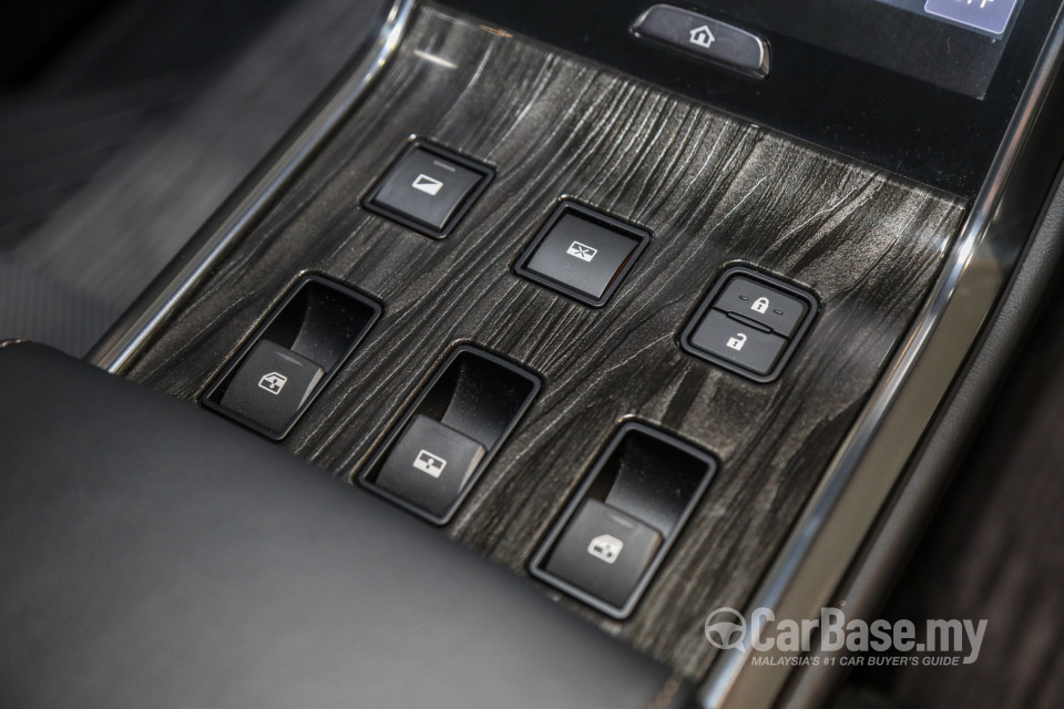 Lexus LM AYH36 (2021) Interior