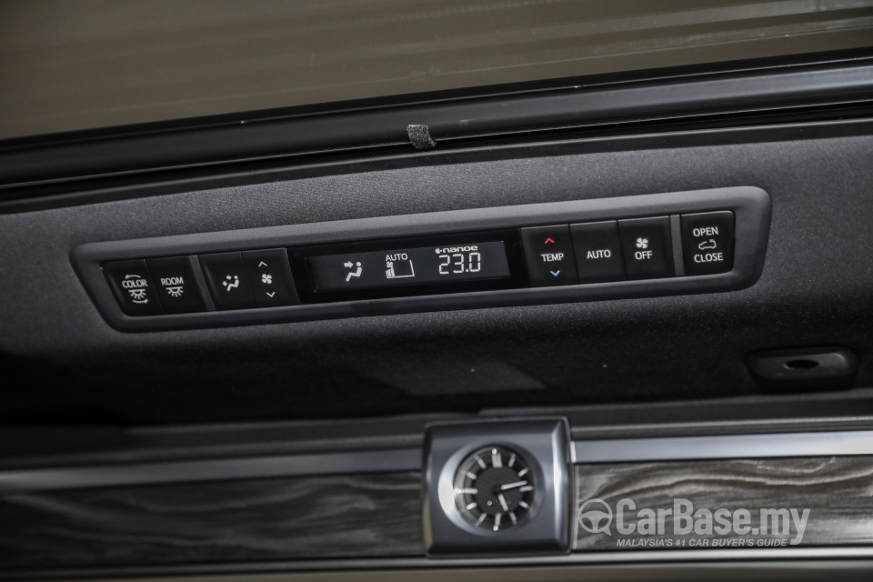 Lexus LM AYH36 (2021) Interior