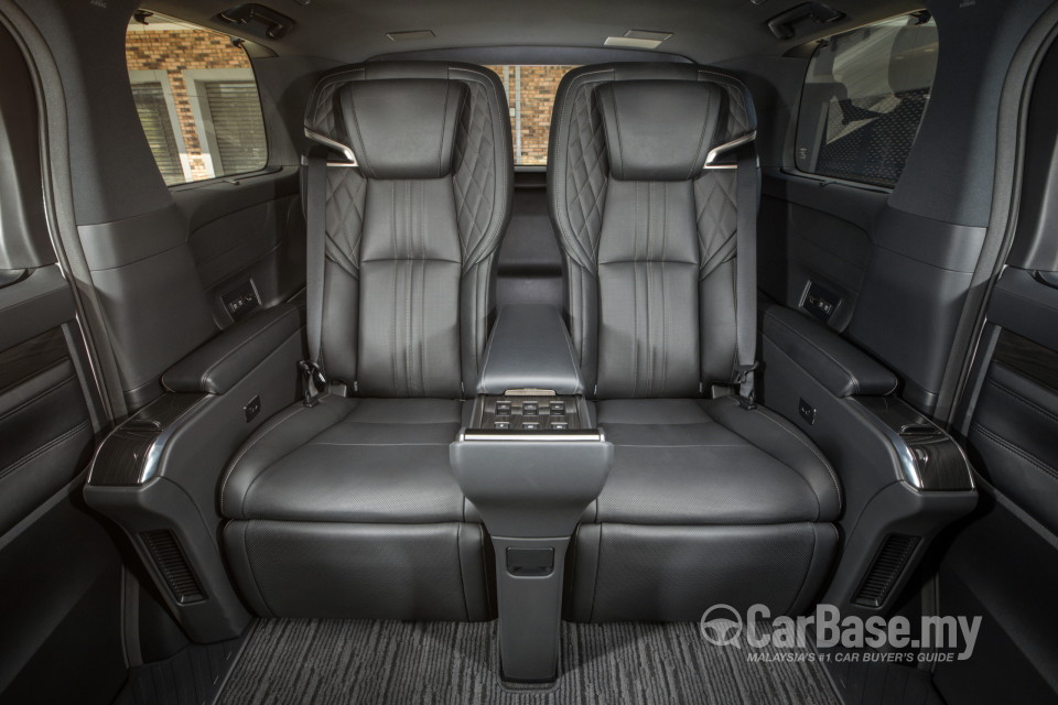 Lexus LM AYH36 (2021) Interior
