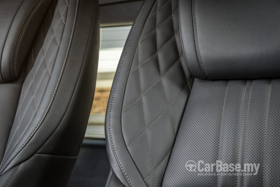 Lexus LM AYH36 (2021) Interior