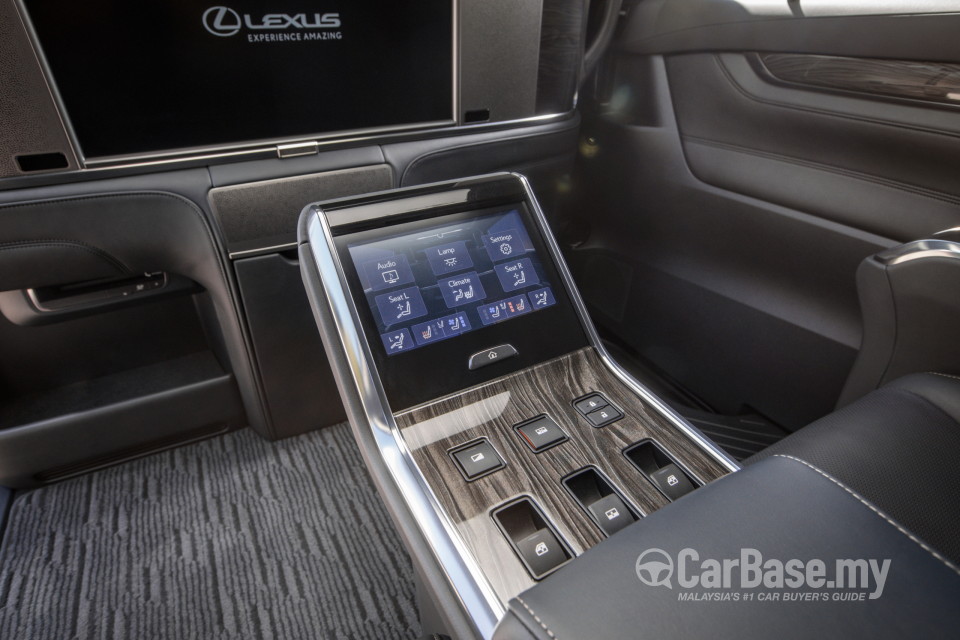Lexus LM AYH36 (2021) Interior