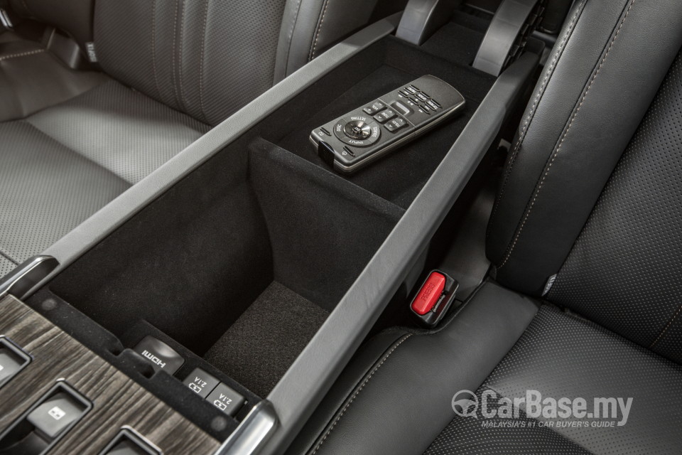 Lexus LM AYH36 (2021) Interior
