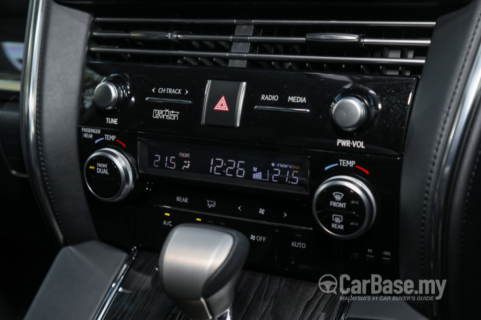 Lexus LM AYH36 (2021) Interior