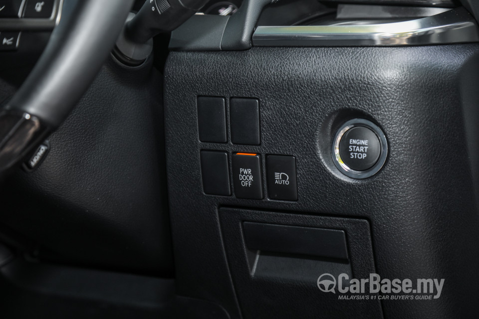 Lexus LM AYH36 (2021) Interior