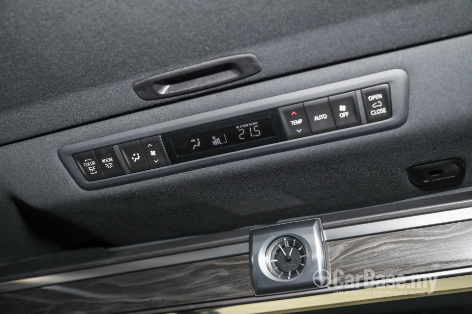 Lexus LM AYH36 (2021) Interior