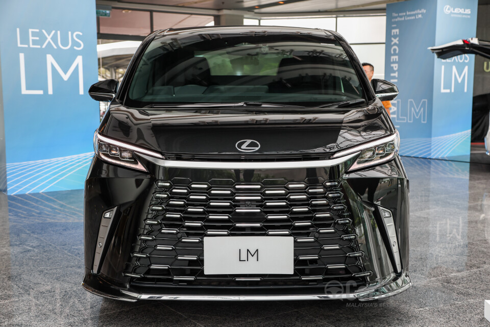 Lexus LM AW10 (2024) Exterior