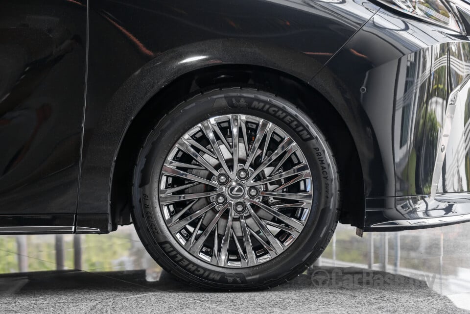 Lexus LM AW10 (2024) Exterior