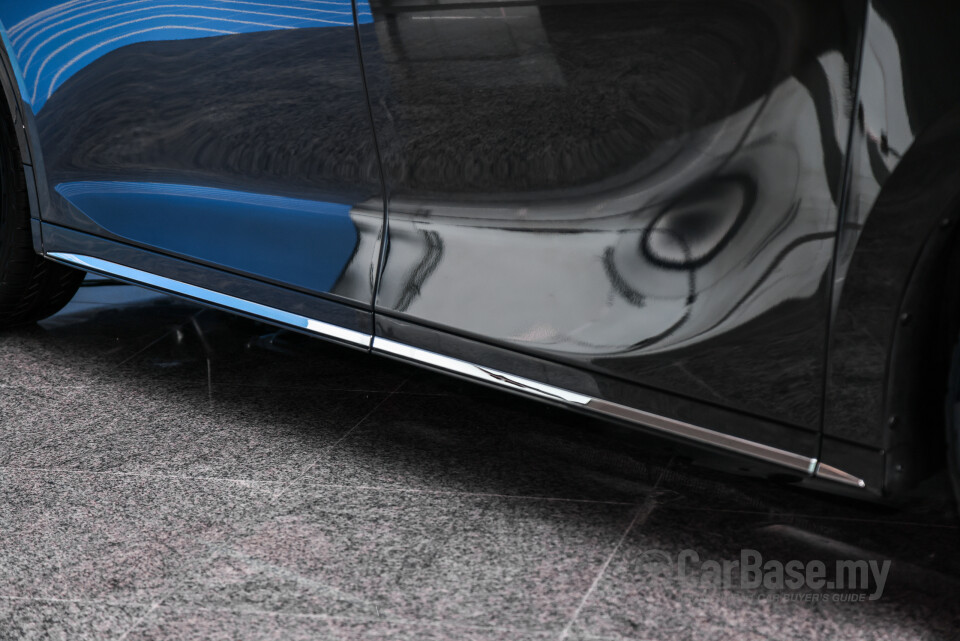 Lexus LM AW10 (2024) Exterior