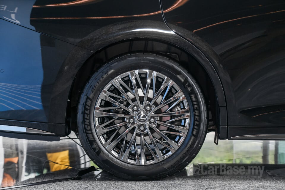 Lexus LM AW10 (2024) Exterior