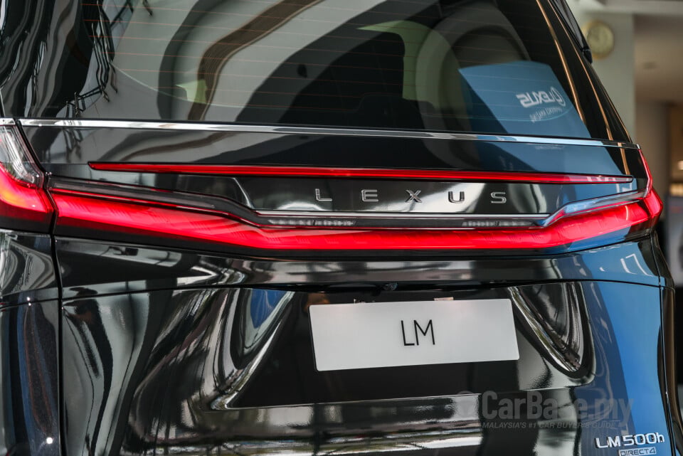 Lexus LM AW10 (2024) Exterior