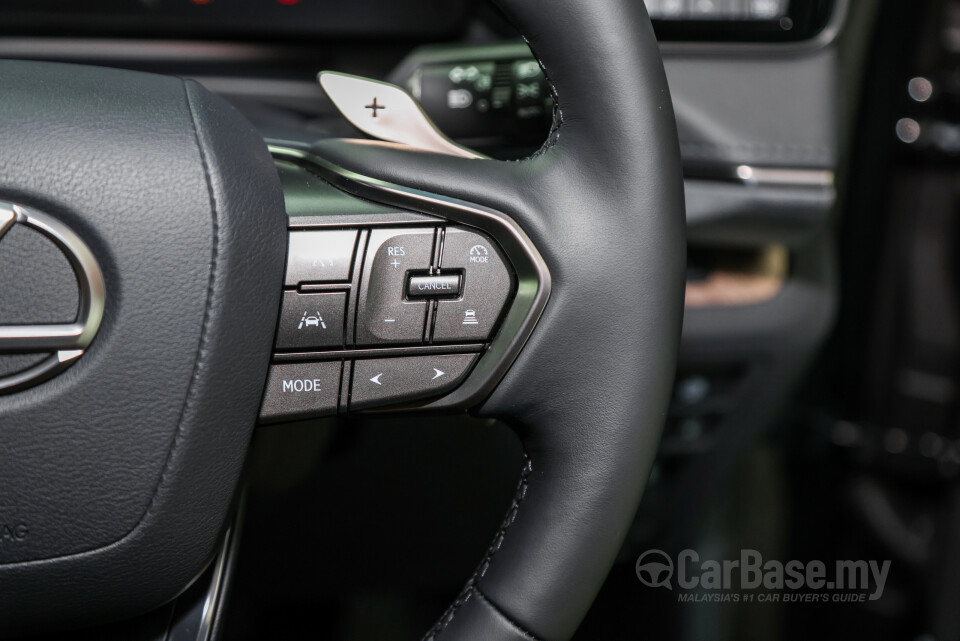 Lexus LM AW10 (2024) Interior