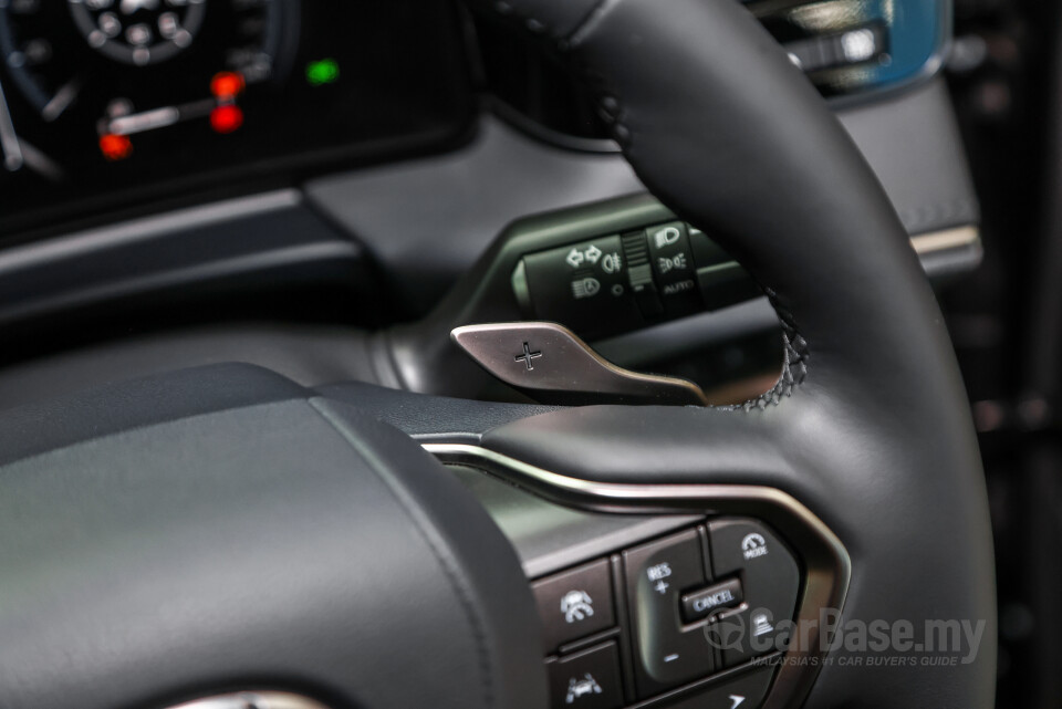 Lexus LM AW10 (2024) Interior