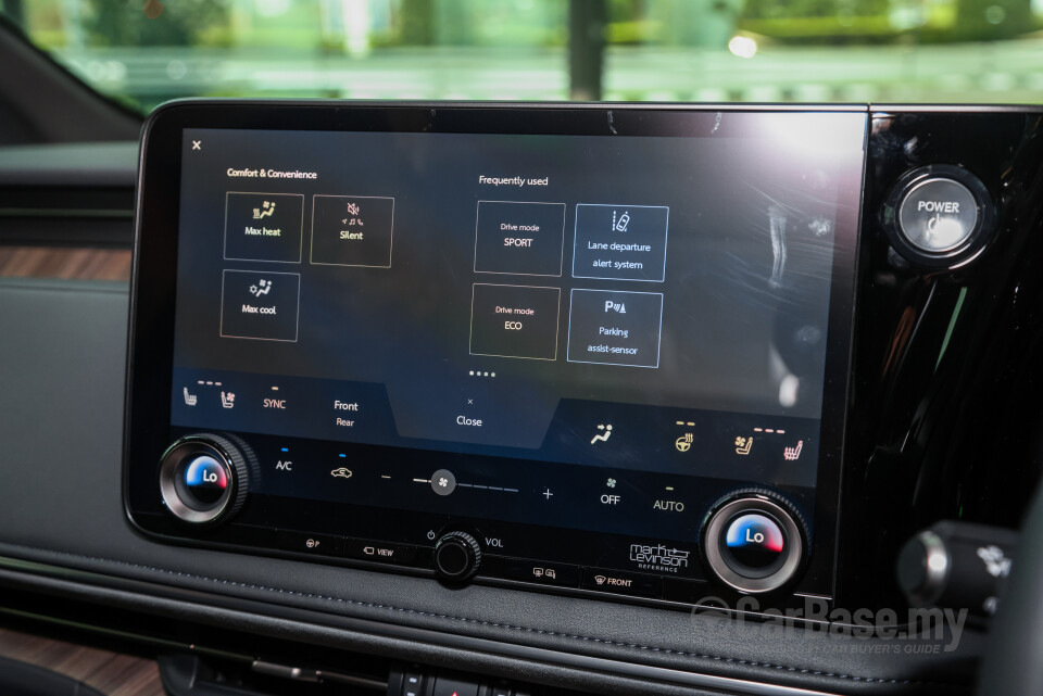 Lexus LM AW10 (2024) Interior
